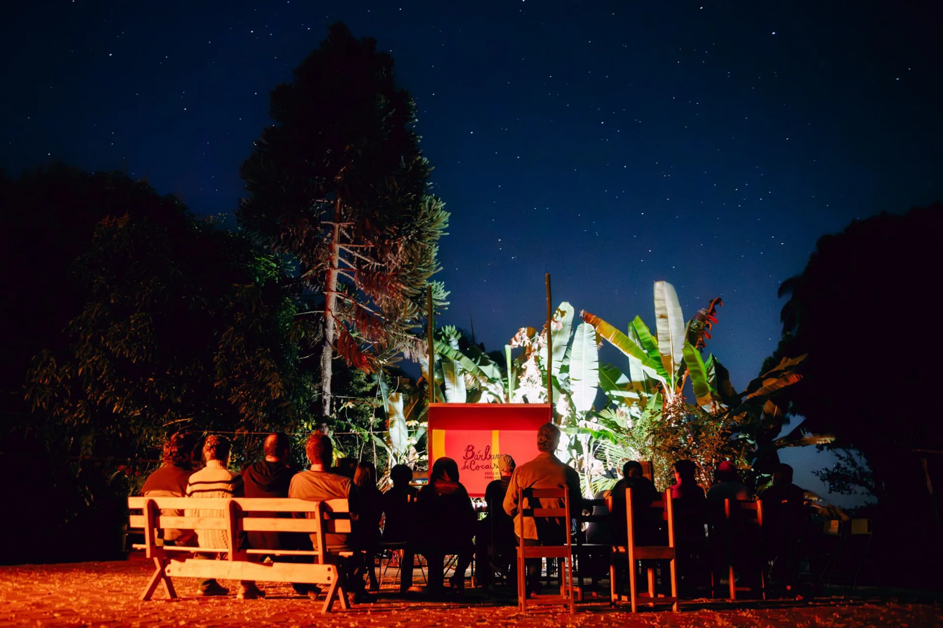 Cinema Ao Ar Livre em Sumidouro